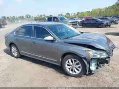1VWAT7A35HC032673 2017 VOLKSWAGEN PASSAT