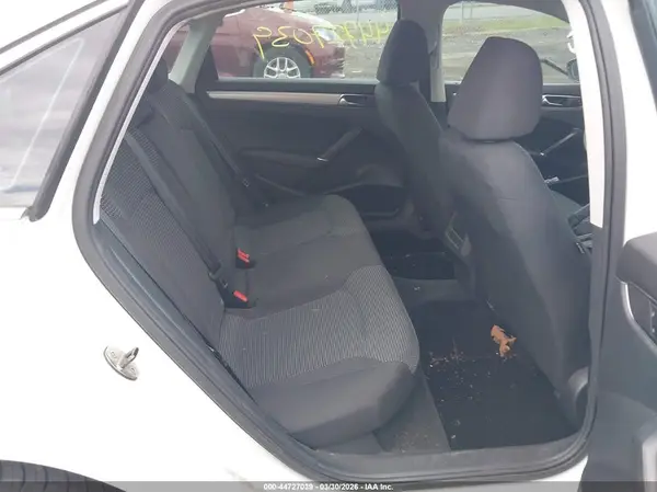 1VWAT7A35HC039297 2017 VOLKSWAGEN PASSAT - Image 8