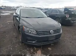 1VWAT7A35HC047674 2017 VOLKSWAGEN PASSAT