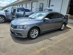 1VWAT7A35HC047903 2017 VOLKSWAGEN PASSAT