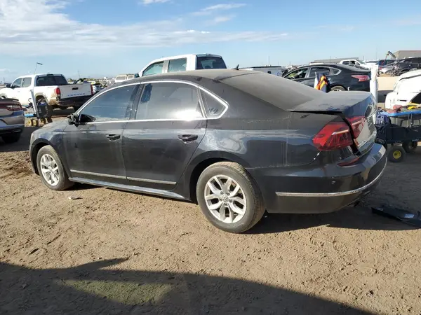 1VWAT7A35HC049473 2017 VOLKSWAGEN PASSAT - Image 2