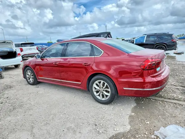 1VWAT7A35HC049750 2017 VOLKSWAGEN PASSAT - Image 2