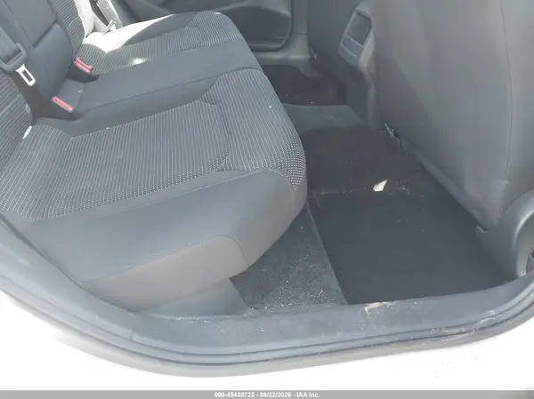 1VWAT7A35HC050543 2017 VOLKSWAGEN PASSAT - Image 8