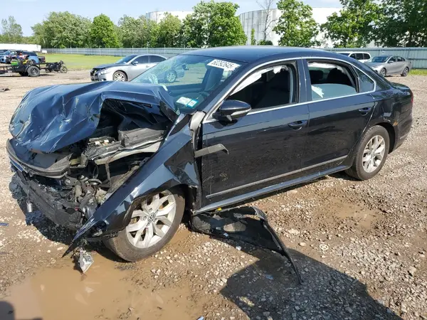 1VWAT7A35HC063566 2017 VOLKSWAGEN PASSAT - Image 1