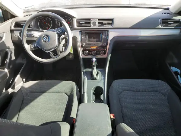 1VWAT7A35HC066175 2017 VOLKSWAGEN PASSAT - Image 8