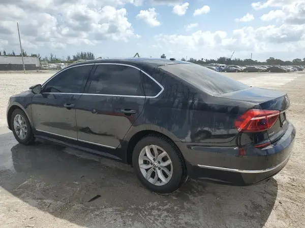 1VWAT7A35HC067150 2017 VOLKSWAGEN PASSAT - Image 2
