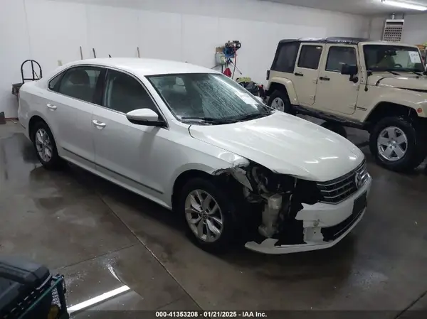 1VWAT7A36GC005271 2016 VOLKSWAGEN PASSAT - Image 1