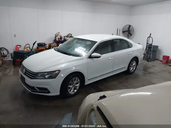 1VWAT7A36GC005271 2016 VOLKSWAGEN PASSAT - Image 2