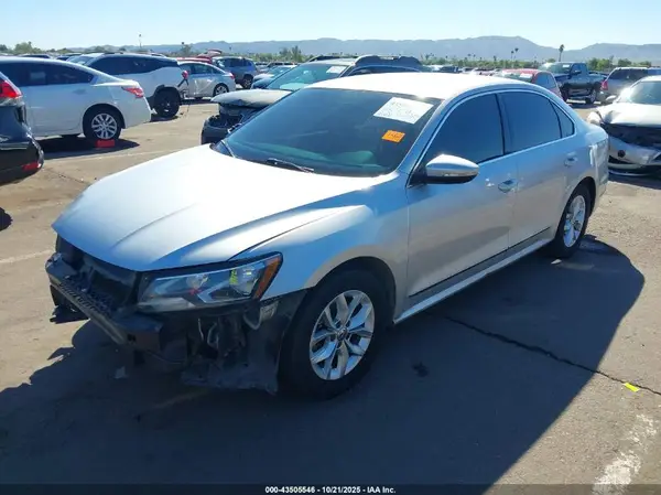 1VWAT7A36GC028212 2016 VOLKSWAGEN PASSAT - Image 2