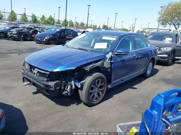 1VWAT7A36GC040151 2016 VOLKSWAGEN PASSAT - Image 2