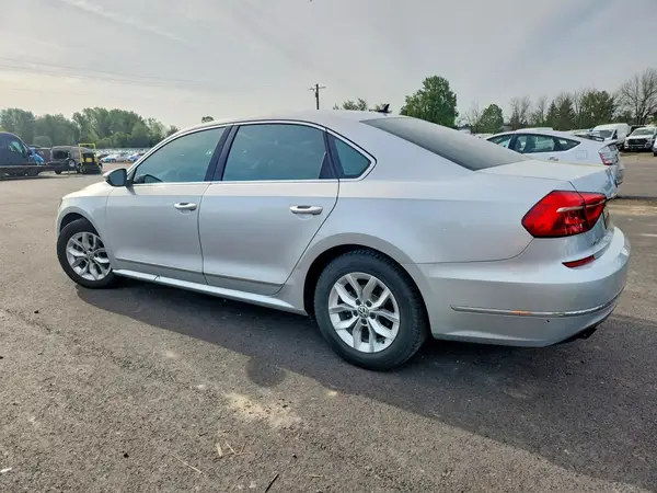 1VWAT7A36GC050243 2016 VOLKSWAGEN PASSAT - Image 2