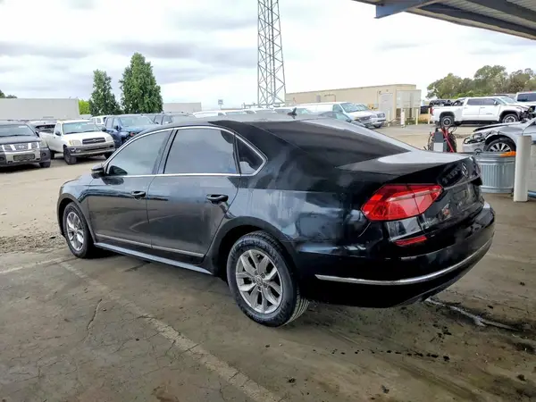 1VWAT7A36GC055510 2016 VOLKSWAGEN PASSAT - Image 2