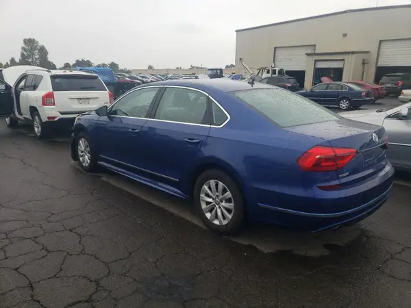 1VWAT7A36GC061100 2016 VOLKSWAGEN PASSAT - Image 2