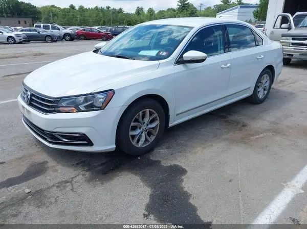 1VWAT7A36GC062327 2016 VOLKSWAGEN PASSAT - Image 2