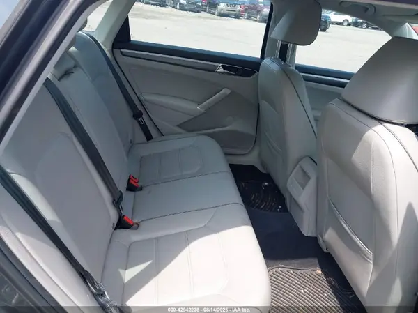 1VWAT7A36GC066314 2016 VOLKSWAGEN PASSAT - Image 8