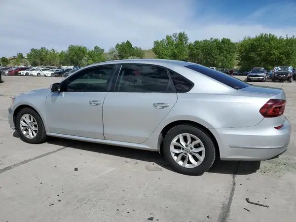 1VWAT7A36HC001657 2017 VOLKSWAGEN PASSAT - Image 2