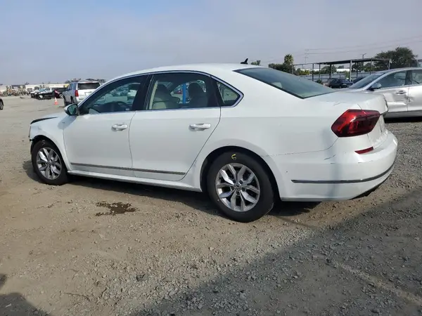 1VWAT7A36HC003571 2017 VOLKSWAGEN PASSAT - Image 2