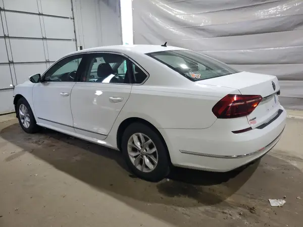 1VWAT7A36HC006535 2017 VOLKSWAGEN PASSAT - Image 2