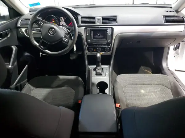 1VWAT7A36HC006535 2017 VOLKSWAGEN PASSAT - Image 8