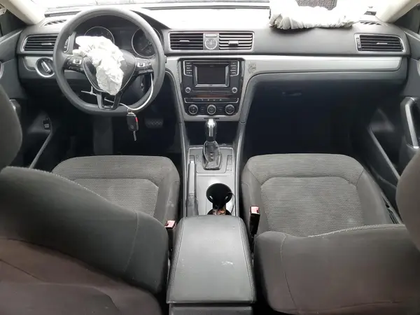 1VWAT7A36HC011671 2017 VOLKSWAGEN PASSAT - Image 8