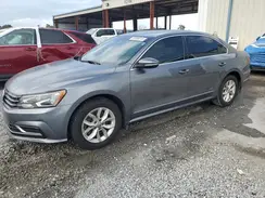 1VWAT7A36HC012688 2017 VOLKSWAGEN PASSAT