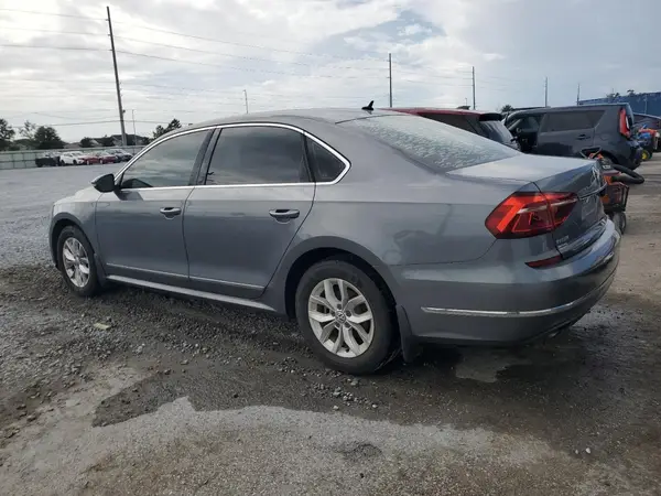 1VWAT7A36HC012688 2017 VOLKSWAGEN PASSAT - Image 2