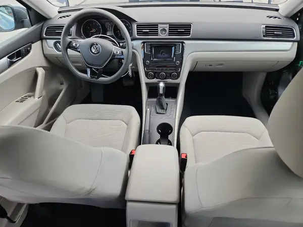 1VWAT7A36HC012836 2017 VOLKSWAGEN PASSAT - Image 8