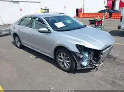 1VWAT7A36HC020712 2017 VOLKSWAGEN PASSAT