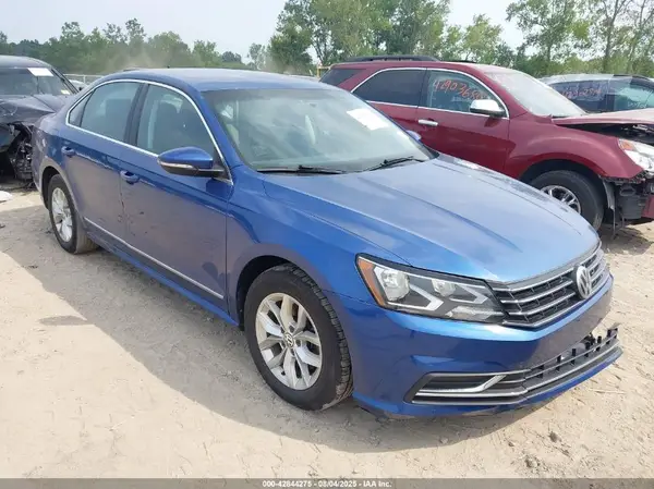 1VWAT7A36HC027935 2017 VOLKSWAGEN PASSAT