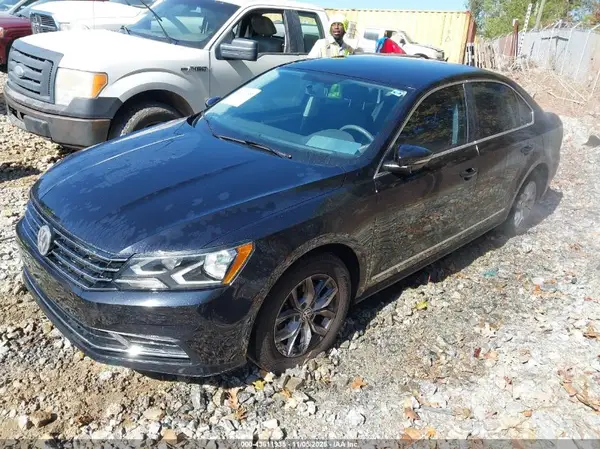 1VWAT7A36HC031208 2017 VOLKSWAGEN PASSAT - Image 2