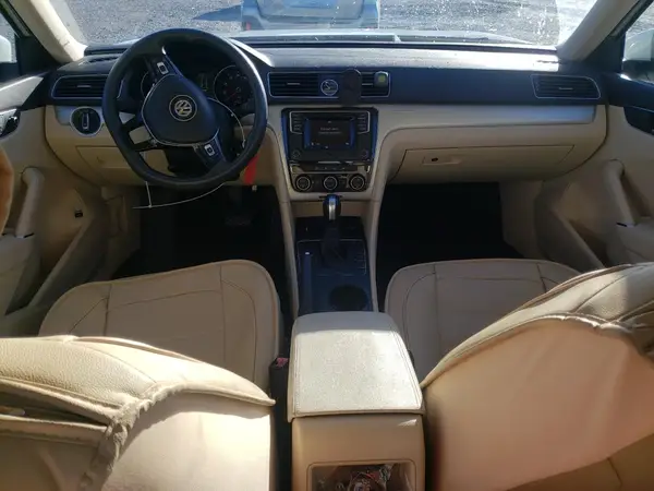 1VWAT7A36HC035968 2017 VOLKSWAGEN PASSAT - Image 8