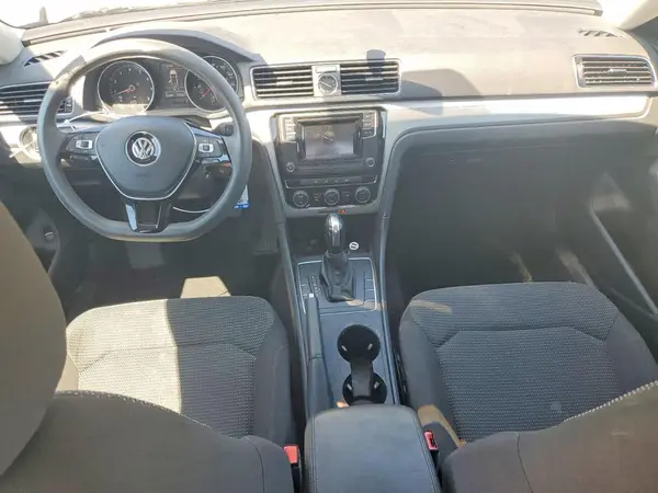 1VWAT7A36HC042306 2017 VOLKSWAGEN PASSAT - Image 8