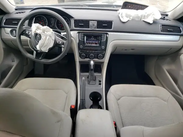 1VWAT7A36HC052432 2017 VOLKSWAGEN PASSAT - Image 8