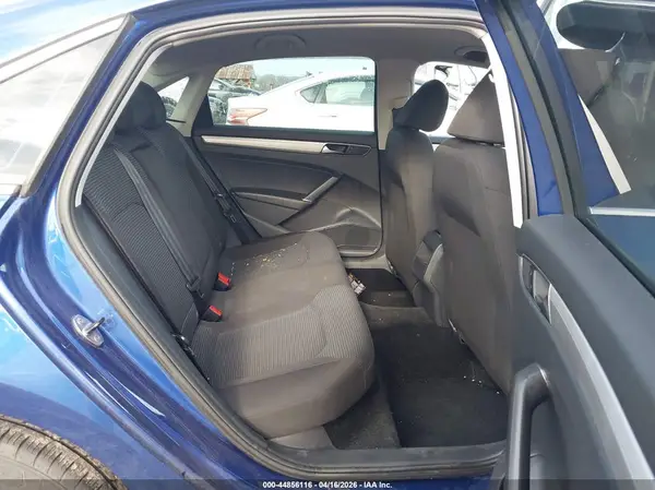 1VWAT7A36HC053998 2017 VOLKSWAGEN PASSAT - Image 8