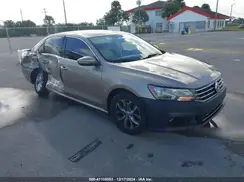 1VWAT7A36HC054763 2017 VOLKSWAGEN PASSAT