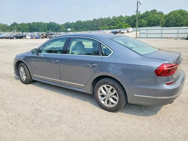 1VWAT7A36HC064757 2017 VOLKSWAGEN PASSAT - Image 2