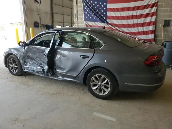 1VWAT7A36HC077623 2017 VOLKSWAGEN PASSAT - Image 2