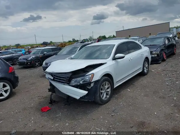 1VWAT7A36HC082451 2017 VOLKSWAGEN PASSAT - Image 2