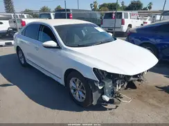 1VWAT7A37GC016957 2016 VOLKSWAGEN PASSAT