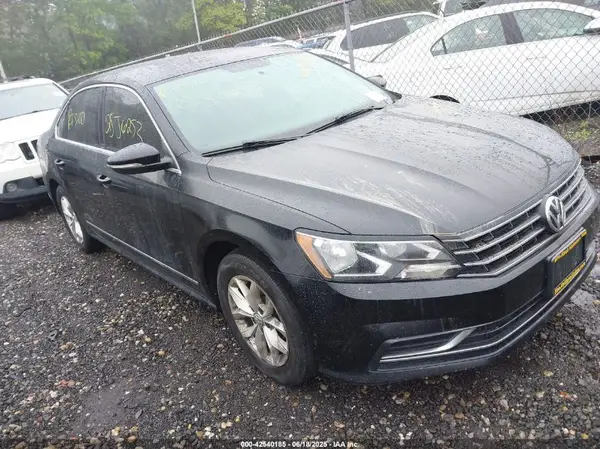1VWAT7A37GC018952 2016 VOLKSWAGEN PASSAT - Image 1