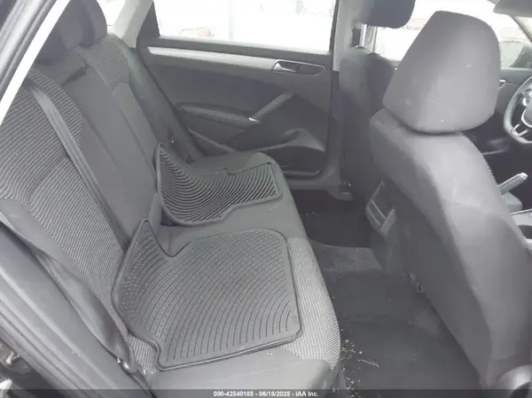 1VWAT7A37GC018952 2016 VOLKSWAGEN PASSAT - Image 8