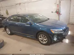 1VWAT7A37GC019387 2016 VOLKSWAGEN PASSAT