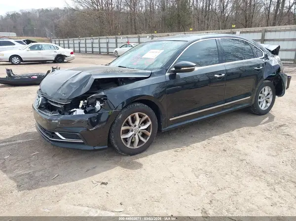 1VWAT7A37GC019860 2016 VOLKSWAGEN PASSAT - Image 2