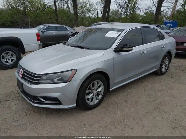 1VWAT7A37GC019986 2016 VOLKSWAGEN PASSAT - Image 2