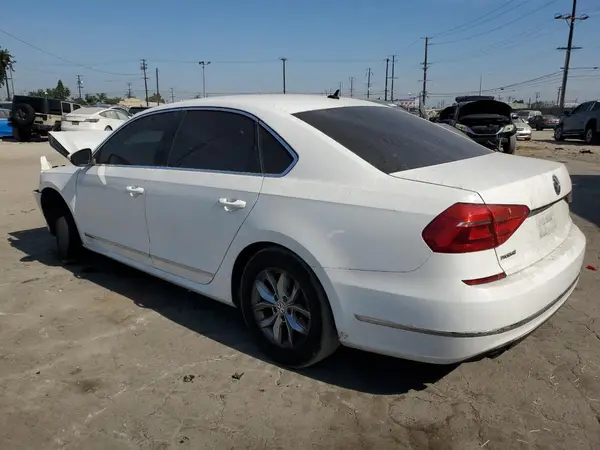 1VWAT7A37GC036044 2016 VOLKSWAGEN PASSAT - Image 2