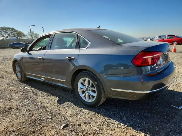 1VWAT7A37GC042135 2016 VOLKSWAGEN PASSAT - Image 2