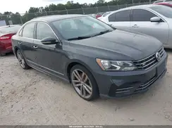 1VWAT7A37GC042880 2016 VOLKSWAGEN PASSAT