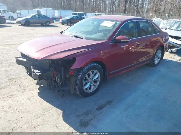 1VWAT7A37GC045391 2016 VOLKSWAGEN PASSAT - Image 2