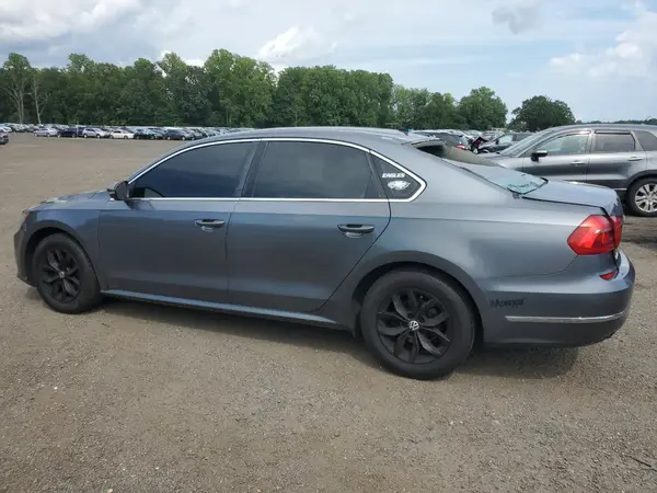 1VWAT7A37GC047609 2016 VOLKSWAGEN PASSAT - Image 2