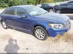 1VWAT7A37GC051935 2016 VOLKSWAGEN PASSAT